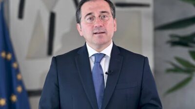 İspanya Dışişleri Bakanı Albares, Afgan kadınlarının, kendi haklarını savunurken aynı