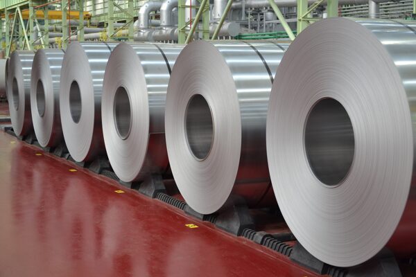 Yurt dışı menşeli dampingli ürünler karşısında üretim mücadelesi veren demir-çelik