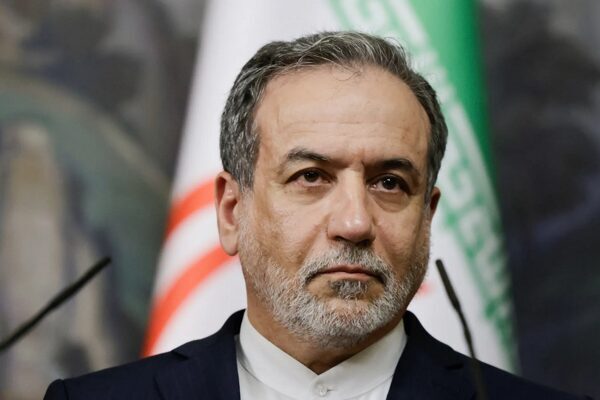 Araghchi, Etiyopya Halk Temsilcileri Meclisi Başkanı Chafo ile görüştü İran Dışişleri Bakanı Araghchi, üst düzey İranlı yetkililerle istişarelerde bulunmak