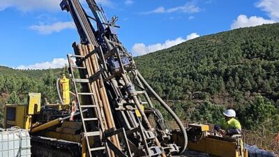 Proje, Komisyon tarafından Mart ayında "stratejik" olarak kabul edilmişti, ancak