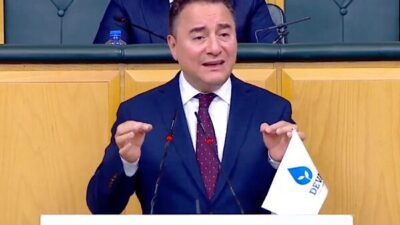 DEVA Partisi Genel Başkanı Ali Babacan, Yeni Yol grubunda yaptığı