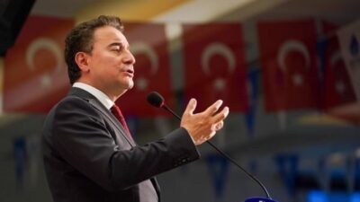 Demokrasi ve Atılım Partisi (DEVA Partisi) Genel Başkanı Ali Babacan,