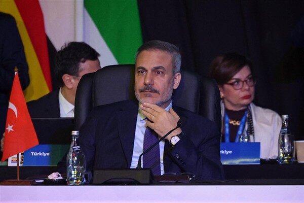 Bakan Fidan, Doha’da diplomatik görüşmelerini sürdürüyor Türkiye Cumhuriyeti Dışileri Bakanı Hakan Fidan, Doha Forumu marjında, ikili