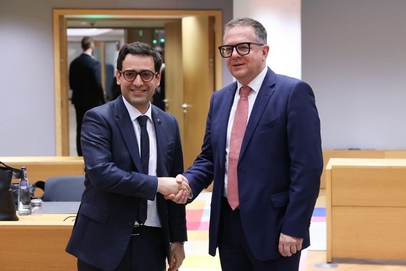 Barbalov: Daha güçlü denetim mekanizmaları üzerinde çalışıyoruz Bulgaristan Ekonomi ve Sanayi Bakan Yardımcısı Barbalov, Brüksel'de düzenlenen Rekabet