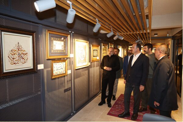 Başkan Altay, Şeb-i Arus Haftası kapsamında açılan sergilere vatandaşları davet etti Konya Büyükşehir Belediye Başkanı Uğur İbrahim Altay, Şeb-i Arus haftası