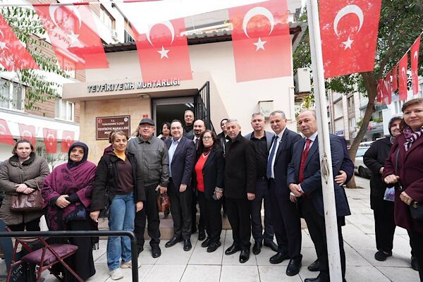 Başkan Dutlulu Tevfikiye Mahallesi’nde vatandaşlarla buluştu Manisa Büyükşehir Belediye Başkanı Dutlulu, halkla buluşmalarına devam ederek Tevfikiye