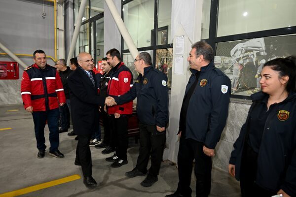 Malatya Büyükşehir Belediye Başkanı Er, personel buluşmaları kapsamında Büyükşehir İtfaiye