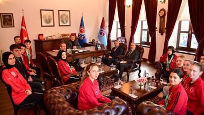 Trabzon Büyükşehir Belediye Başkanı Genç, Çin’in Emeishan kentinde düzenlenen 10.