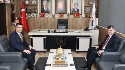 Kütahya Belediye Başkanı Eyüp Kahveci, gençlere yönelik hizmet ve spor