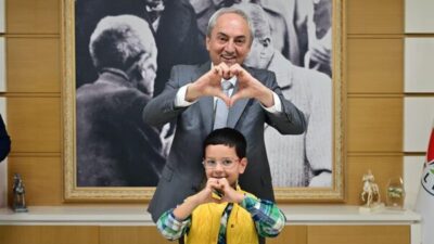 Kepez Belediyesi, öğrencilerin görme sorunlarının erken tespiti amacıyla yürüttüğü ücretsiz