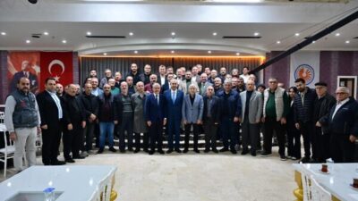 Kepez Belediye Başkanı Mesut Kocagöz, Akdeniz Sanayi Sitesi Kooperatifi’nin kahvaltı