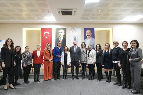 Konyaaltı Belediye Başkanı Cem Kotan, Gazi Mustafa Kemal Atatürk’ün önderliğinde