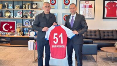 Niğde Belediye Başkanı Emrah Özdemir, temaslarda bulunmak üzere gittiği İstanbul’da,