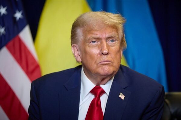 Başkan Trump, Brown Üniversitesi ve uluslararası saldırılarda hayatını kaybedenleri andı ABD Başkanı Trump, Beyaz Saray’da yaptığı açıklamada, Brown Üniversitesi’ndeki silahlı