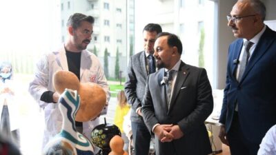 Sarıçam İlçe Milli Eğitim Müdürü Necmettin Dardağan ile birlikte Ferdi