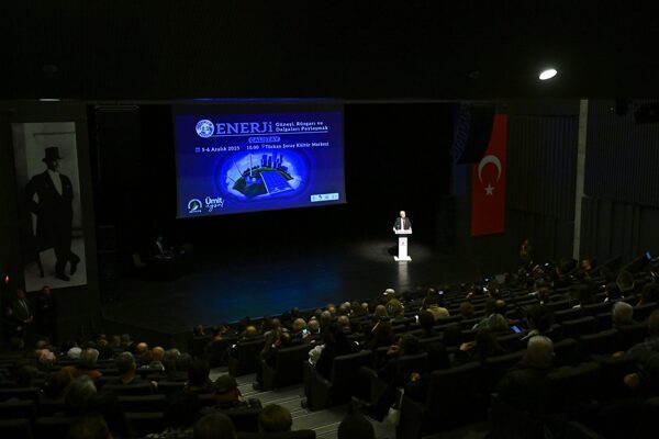 Antalya Muratpaşa Belediyesi’nin bu yıl 5’incisini gerçekleştirdiği +0.5 Akdeniz’in Geleceği