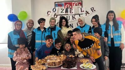 Batman Gençlik ve Spor İl Müdürlüğü’ne bağlı Süveybe Ana Kız