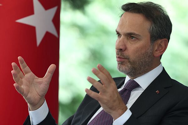 Enerji ve Tabii Kaynaklar Bakanı Bayraktar, Pakistan resmi temasları kapsamında