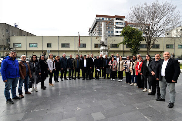 Bornova Muhtarlar Akademisi başladı Bornova Belediyesi’nin Kaymakamlık, Muhtarlar Derneği ve Yaşar Üniversitesi iş birliğiyle