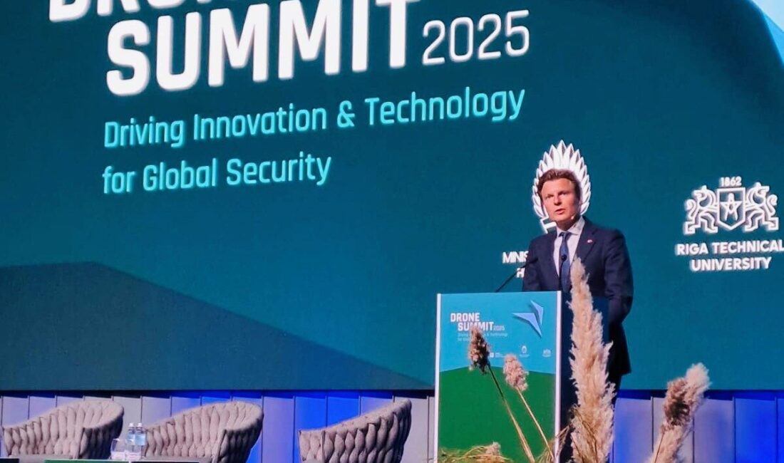 Brekelmans: Ukrayna ve Hollanda, ortak drone üretimine başlıyor Hollanda Savunma Bakanı Brekelmans, Ukrayna Savunma Bakanı Denys Şmıhal ile