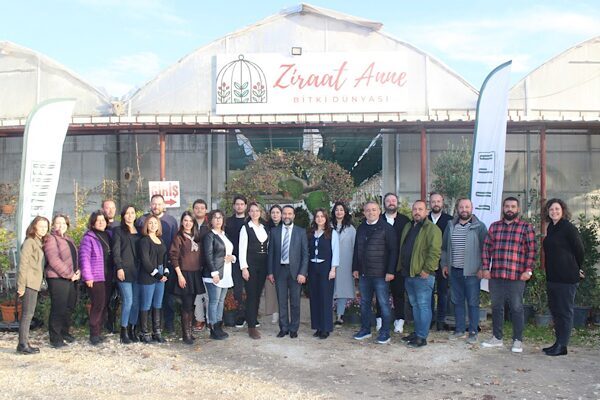 Peyzaj uygulamalarının uluslararası standartlarda geliştirilmesi amacıyla kurulan PEYZAJDER ilk Genel Kurul