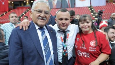 Kayseri Büyükşehir Belediye Başkanı Memduh Büyükkılıç, 3 Aralık Dünya Engelliler