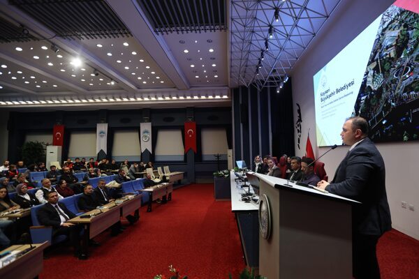 Büyükşehir’den vatandaş başvuru süreçleri için değerlendirme toplantısı Kayseri Büyükşehir Belediyesi Basın Yayın ve Halkla İlişkiler Daire Başkanlığı,