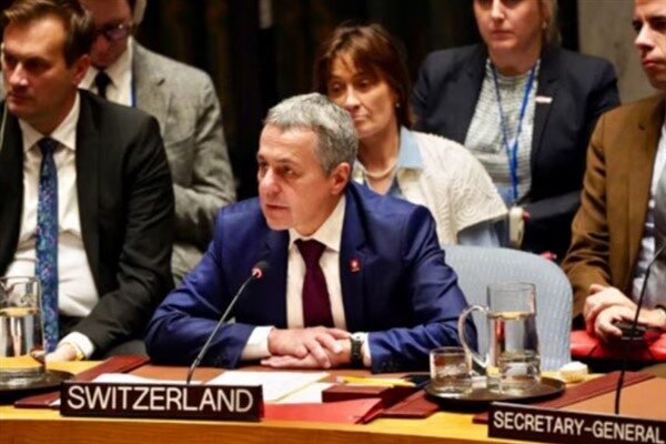 Cassis, 2026 için federal konsey başkan yardımcılığına seçildi Cassis, Parlamento’ya güveninden dolayı teşekkür ederek, gelecek yıl yapılacak yapıcı