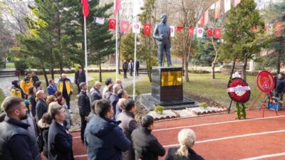 Cengiz Aytmatov Parkı’nda düzenlenen anma programına Kırgız Cumhuriyeti Ankara Büyükelçisi