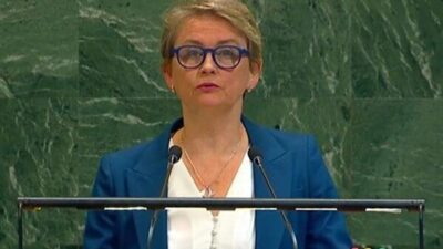 İngiltere Dışişleri Bakanı Cooper, Ukrayna için adil ve kalıcı bir