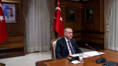 Cumhurbaşkanı Recep Tayyip Erdoğan, Türkmenistan ziyareti dönüşünde medya mensuplarının sorularını