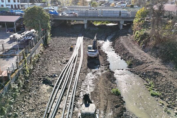 Derecik Vadisinin kanalizasyon sorunu çözülüyor İmalatına başlanan bin 200 metrelik yeni kanalizasyon hattı sayesinde bölgedeki