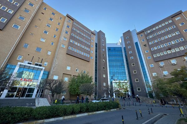 Diyarbakır Gazi Yaşargil Eğitim ve Araştırma Hastanesi Kadın Doğum ve