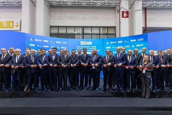 Kültür ve Turizm Bakanlığı himayesinde, İzmir Büyükşehir Belediyesi ev sahipliğinde,