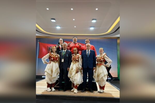 Düzce Belediyesi Spor Akademisi sporcuları, bu yıl ilki gerçekleştirilen Balkan