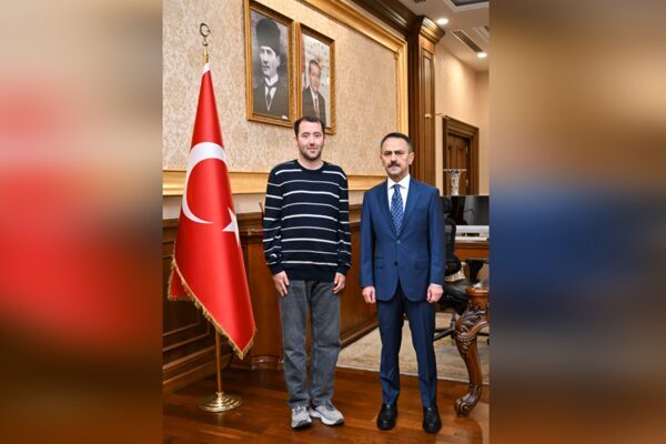 Enes Ufuk Altın, Vali İlhami Aktaş’ı ziyaret Sosyal medya, CİMER, mail ve telefon yoluyla kendisine ulaşan vatandaşları
