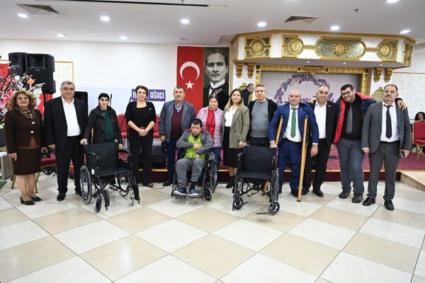 3 Aralık Engelliler Günü kapsamında düzenlenen “Engelsiz Mamak Buluşması”nda, Mamak