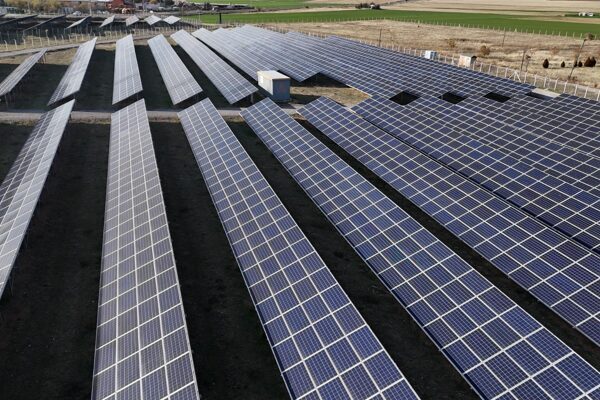 Büyükşehir Belediyesi, hizmet binalarından atık tesislerine kadar birçok alanda kendi