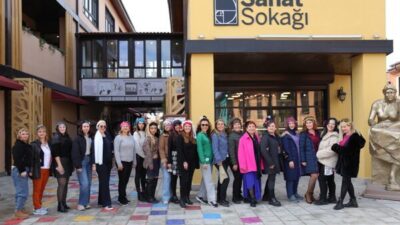 Büyükşehir Belediyesi’nin kültür–sanat alanındaki çalışmalarını destekleyen bu özel etkinlik, Yaratıcı