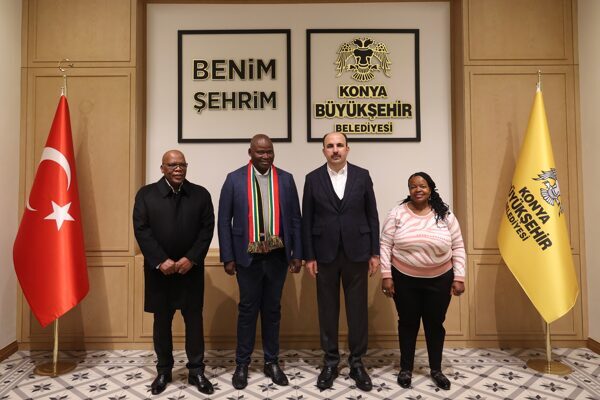 Konya Büyükşehir Belediye Başkanı Uğur İbrahim Altay, Büyükşehir Belediyesi Taş