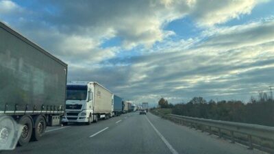 Edirne’de bulunan Hamzabeyli Sınır Kapısı’nda, Bulgaristan’dan Türkiye’ye giriş yapmak isteyen