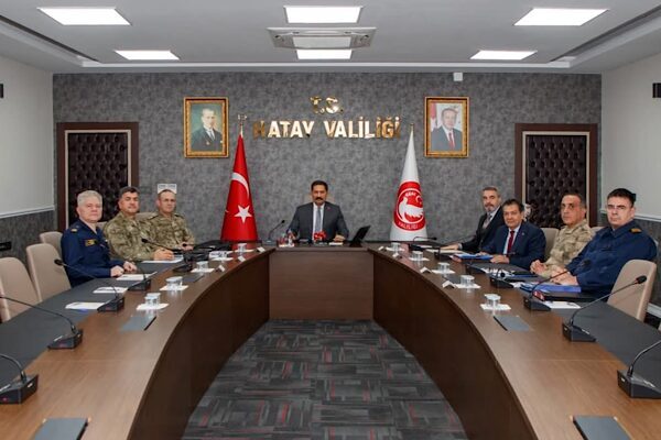 Hatay Valisi  Masatlı’nın başkanlığında İl Asayiş ve Güvenlik Toplantısı düzenlendi.