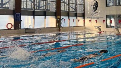 Bornova Aşık Veysel Rekreasyon Alanı’ndaki Havuz İzmir’de gerçekleştirilen organizasyonda, otizmli