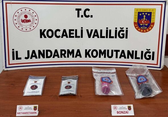 İzmit’te uyuşturucu operasyonu Kocaeli Valiliğinden yapılan açıklamaya göre Kocaeli İl Jandarma Komutanlığınca uyuşturucu