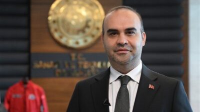 Sanayi ve Teknoloji Bakanı Mehmet Fatih Kacır, açıklamasında “Sanayicimiz üretiyor,