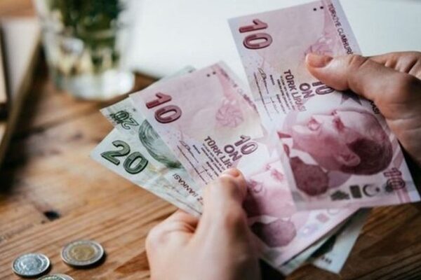 Karaduman: Asgari ücretli vatandaşlarımız mücadele veriyor İYİ Parti Gemlik İlçe Başkanı Orhan Karaduman, asgari ücretle ilgili