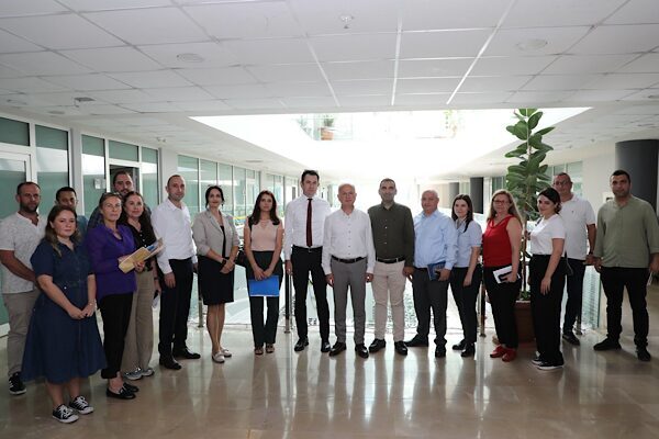 Karamürsel’de promosyon ihalesi yapıldı Karamürsel Belediyesi ve Kar Bel Personel A.Ş. personeline ödenecek banka