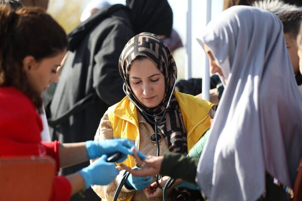 Kayapınar Belediyesi Sağlık İşleri Müdürlüğü, "Sağlığınız için yanınızdayız" sloganı çerçevesinde