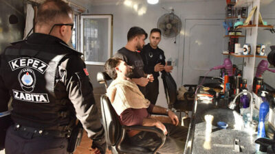 Kepez Belediyesi Zabıta Müdürlüğü ekipleri, Güneş Mahallesi Ömer Buyrukçu Caddesi’nde