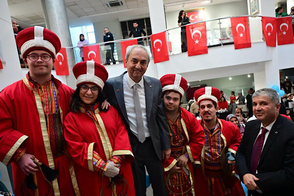 Kepez Belediyesi, 3 Aralık Dünya Engelliler Günü dolayısıyla belediye hizmet